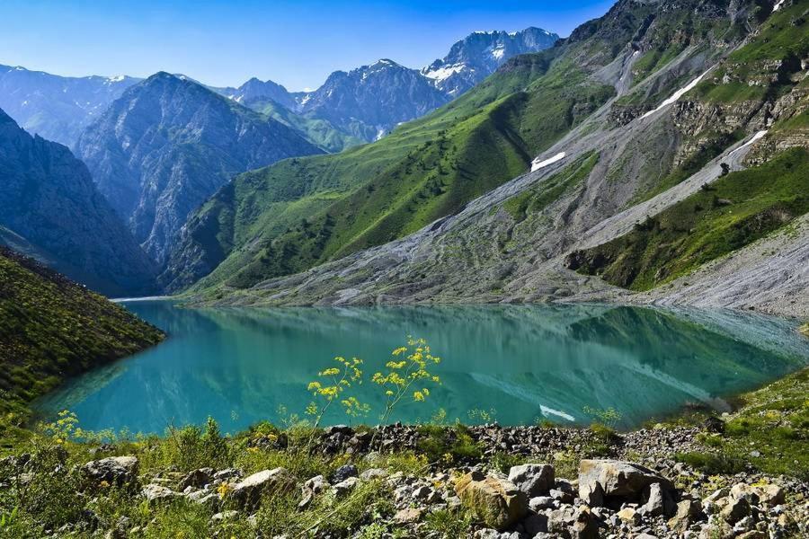ホテル Зона Отдых Apachi В Горах Чимган エクステリア 写真